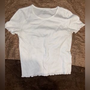 American Eagle scalloped t shirt